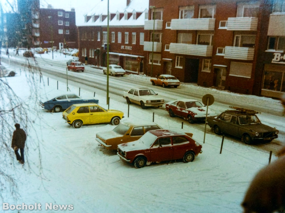 SCHNEE AM BOCHOLTER NORDWALL IM WINTER 1979